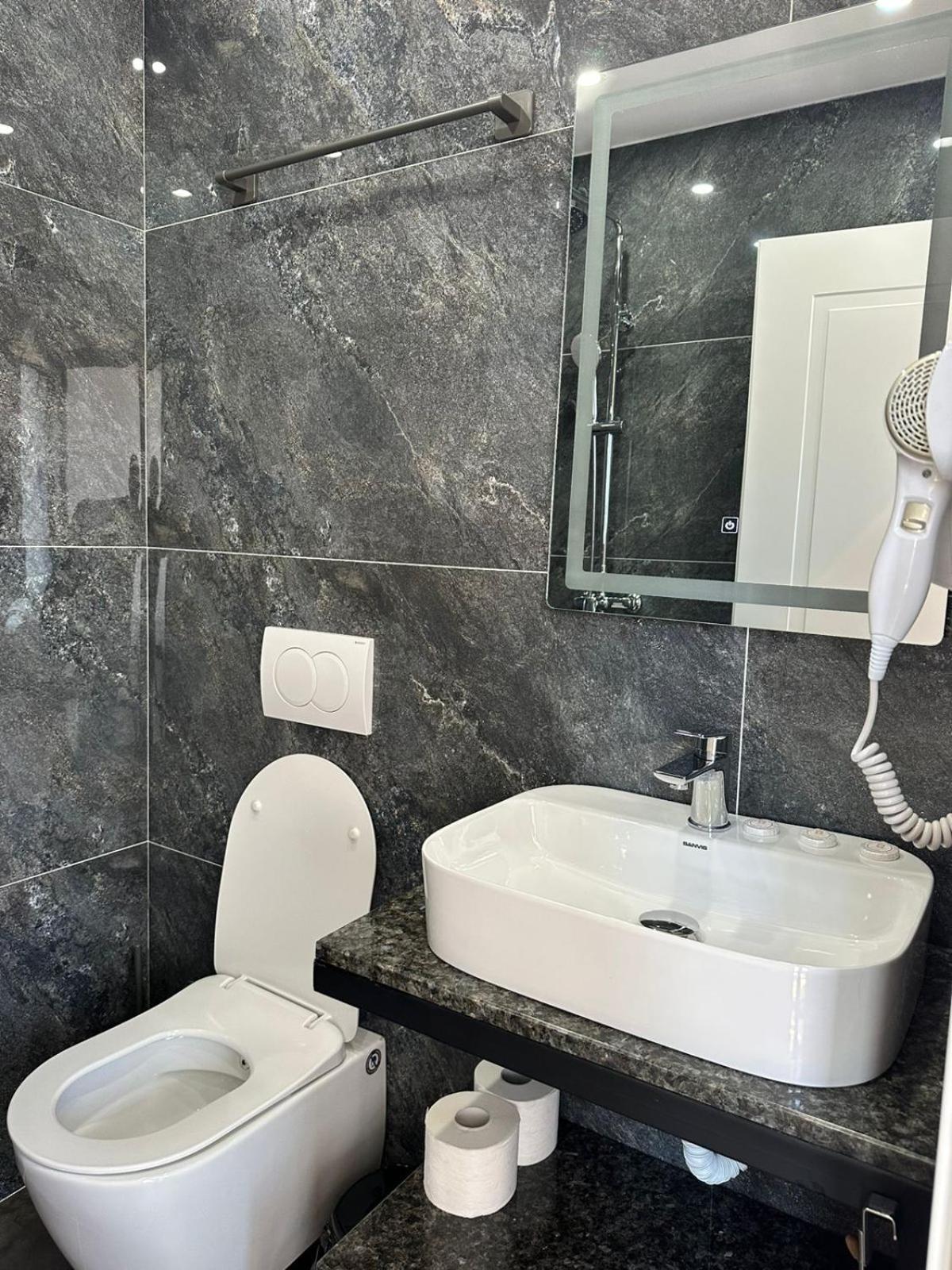 Hotel Europa Κρούγια Εξωτερικό φωτογραφία